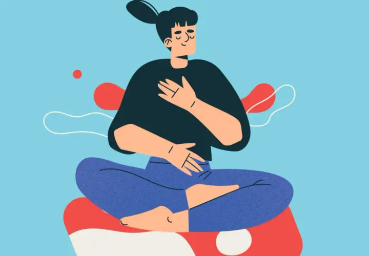 Person med slutna ögon med händerna på bröstet och magen, sitter i meditationsställning. Kan hjälpa mot vagusnerven och ångest.