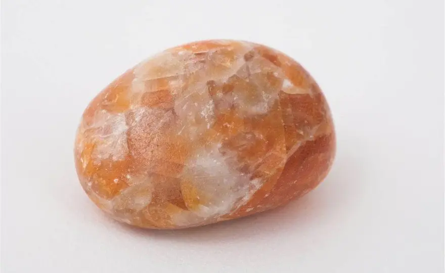 Orange kalcit - Egenskaper, användning och skötselguide